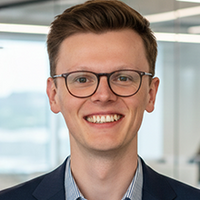 Dr. Jannik Fischbach