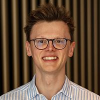 Dr. Jannik Fischbach